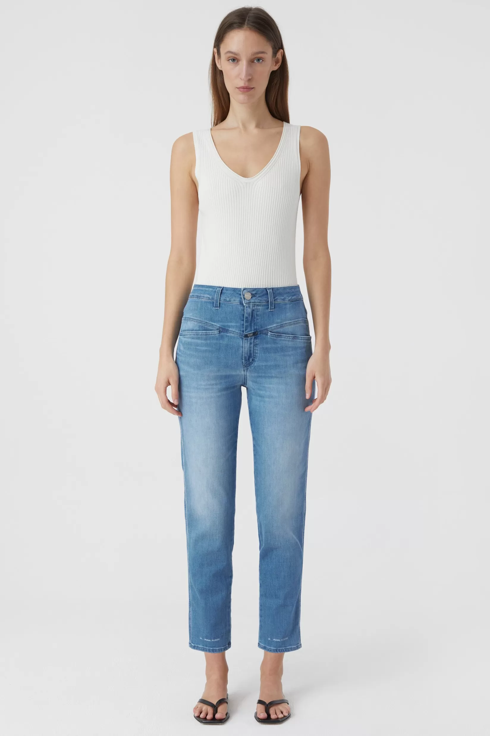 Shop CLOSED Pedal Pusher Super Stretch Blue Denim Mid Blue